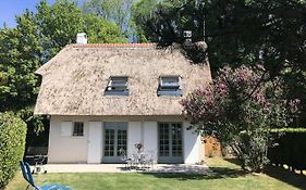 Le Lodge Des Pres